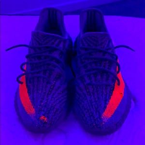 Yeezy beluga v1 (used)